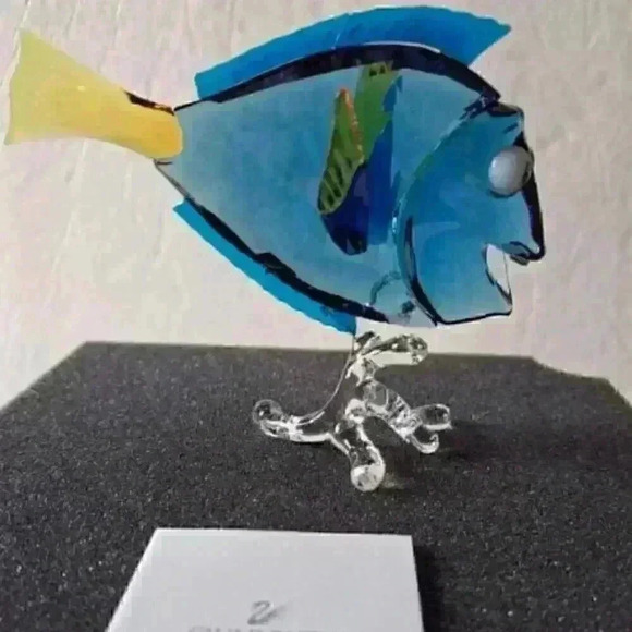 NWT - Swarovski Crystal Disney - Dory from Nemo Glass Figure - Picture 1 of 10